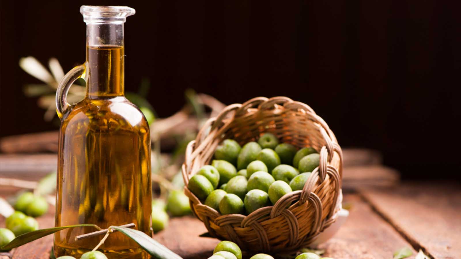 aceitero con olivas